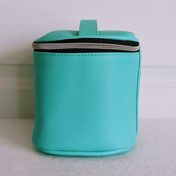 marc tetro Frenchie Cosmetic Case Bag Extra Large PVC Saffiano Aqua NWT - Picture 6 of 11